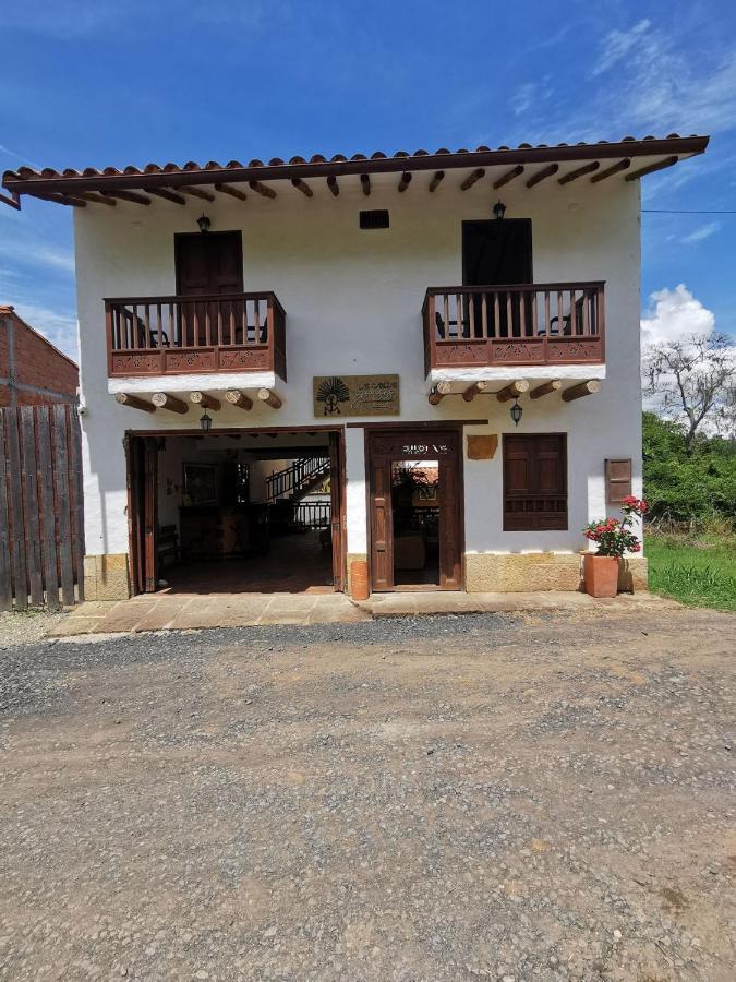 Las Cabezas Grises บาริชารา ภายนอก รูปภาพ